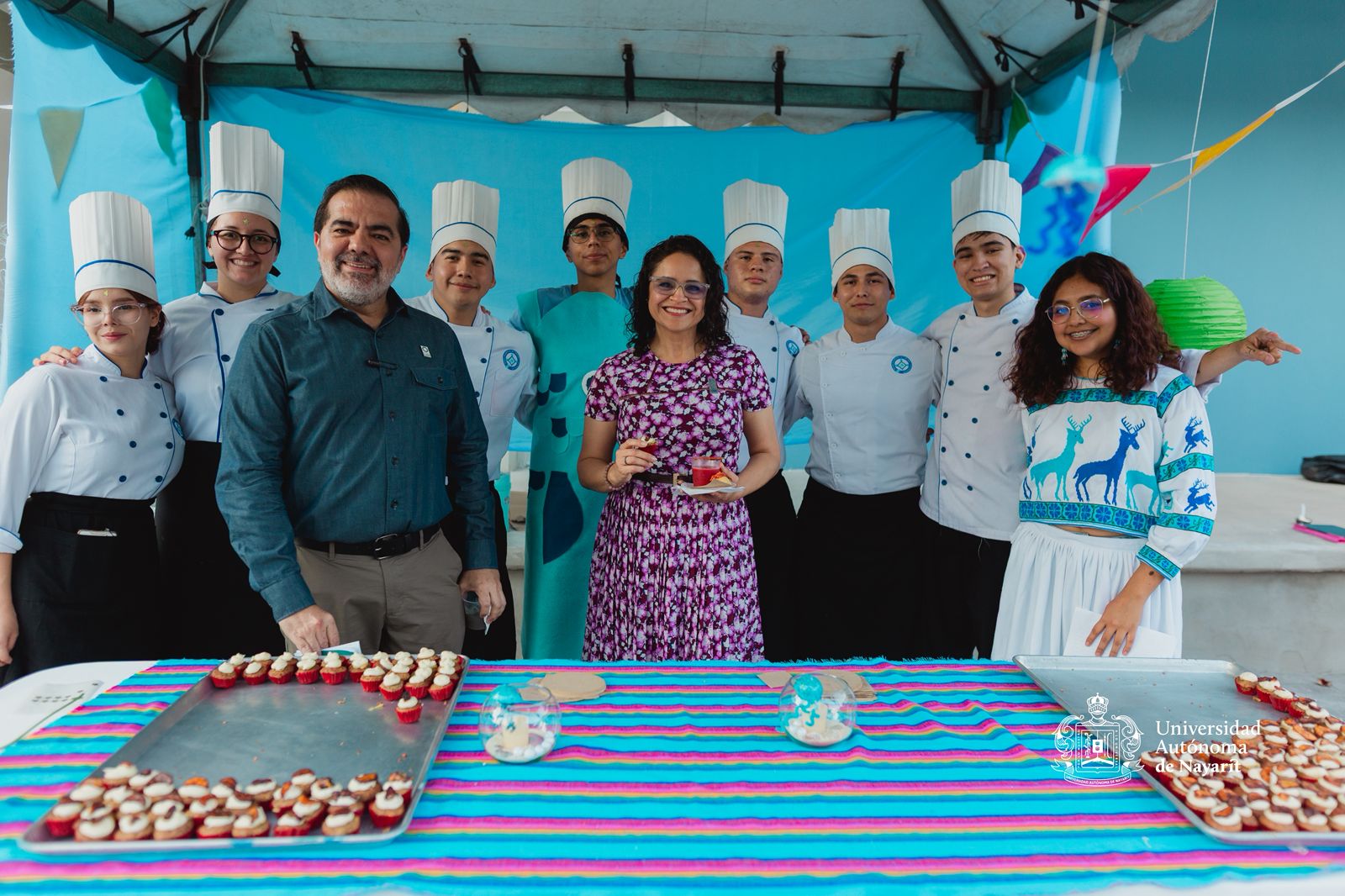 Estudiantes de Turismo y Gastronomía UAN rinden tributo a sabores tradicionales en festival gastronómico